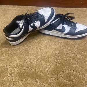 PANDA DUNKS🔥 Size 9.5- USED 6/10 condition- GREAT Price!